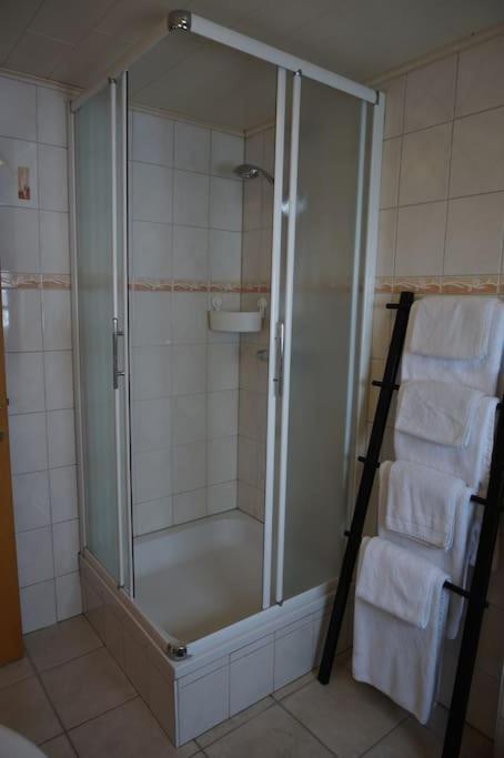 Le Walkoti - Cosy Cottage With 2 Bedrooms เวมส์ ภายนอก รูปภาพ